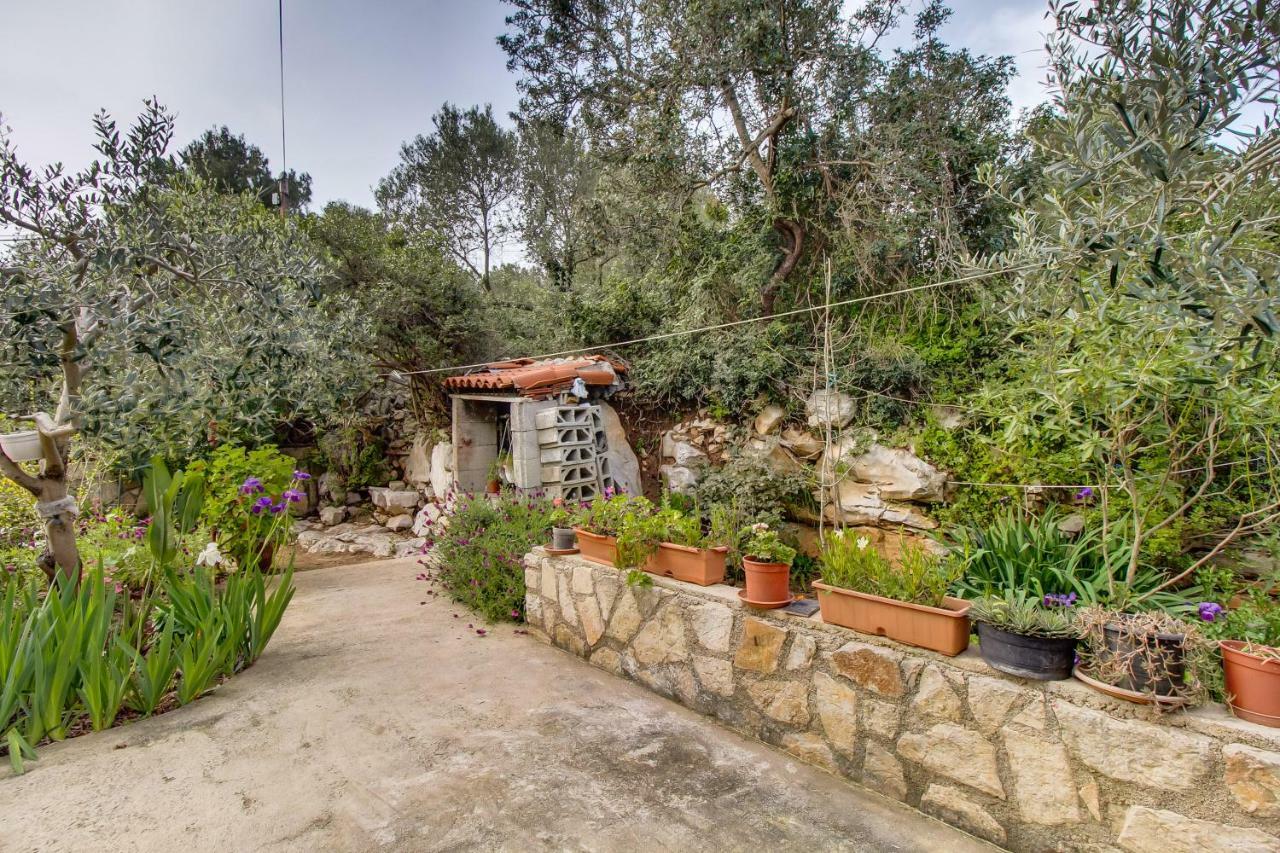 Apartments Mirella Mali Lošinj Exterior foto